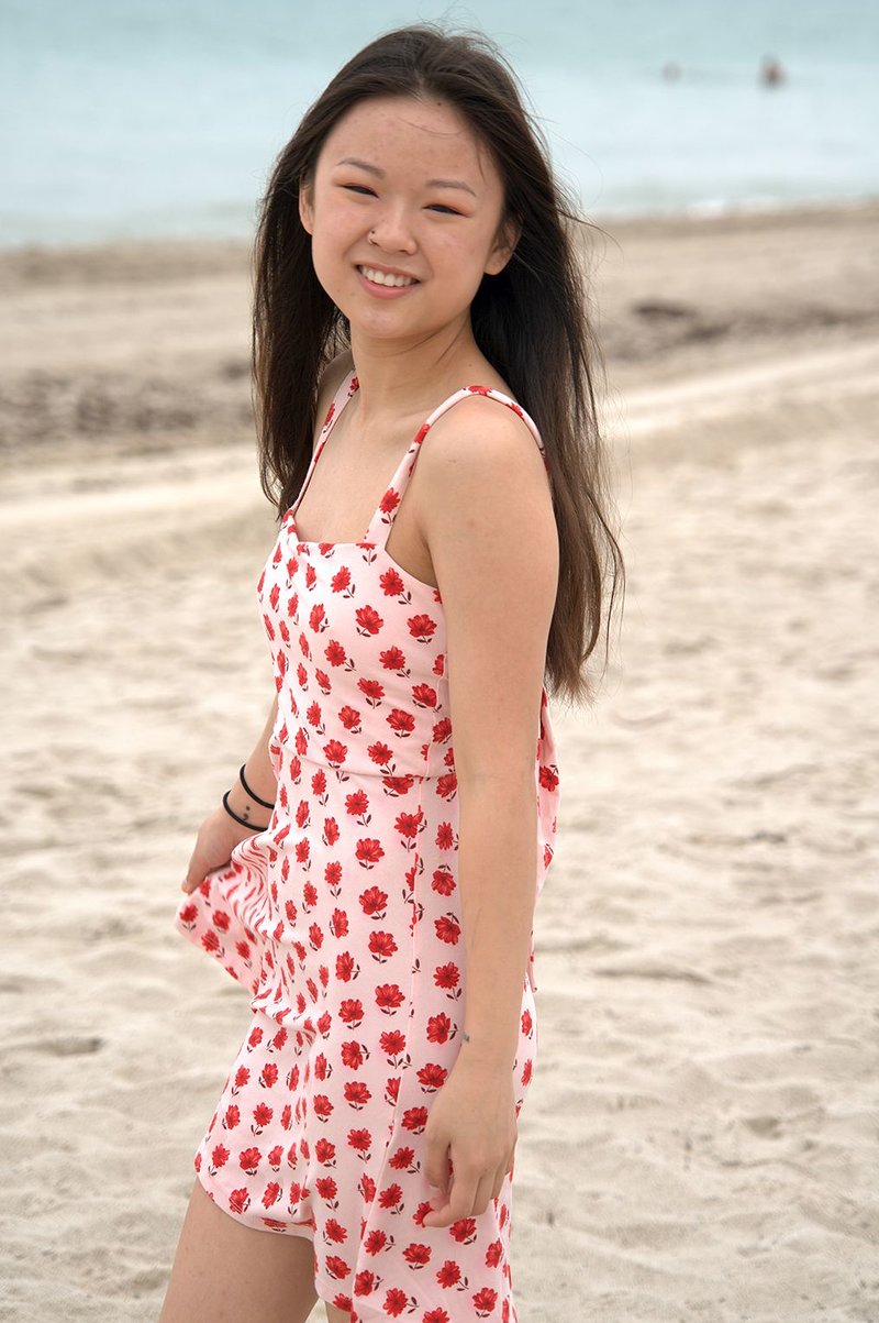 Дина, 24 года, 0 размер груди